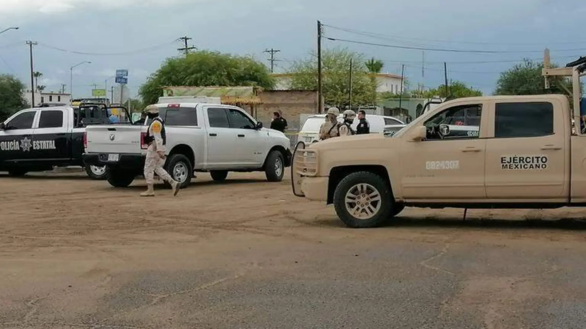 Policías y militares iniciaron operativos en busca de tres hombres que presuntamente fueron privados de la libertad el domingo